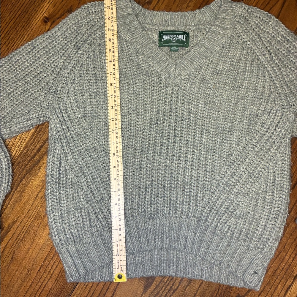 American Eagle Outfitters V-Neck Sweater - Green Vintage - Picture 3 of 6